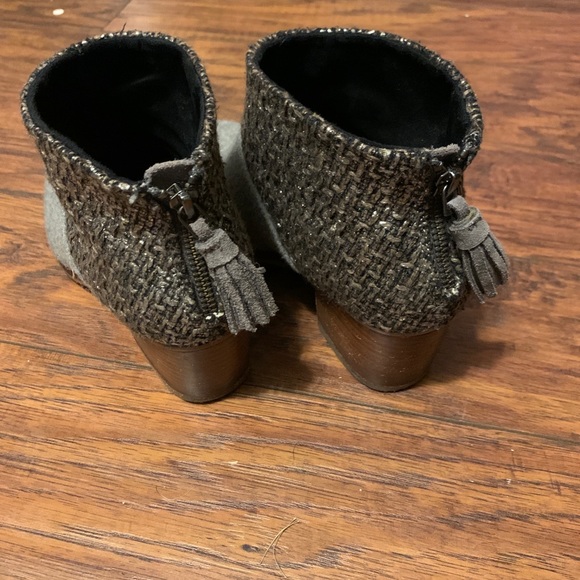 Toms Heeled Booties - Picture 3 of 4
